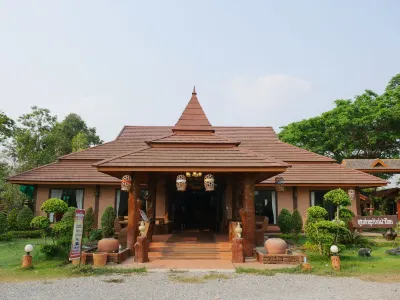 Sisatchanalai Heritage Resort Các khách sạn gần Wat Nong O