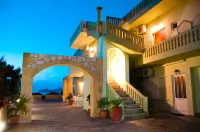 Petritos Rooms and Studios Hotels near Elafonissi Beach