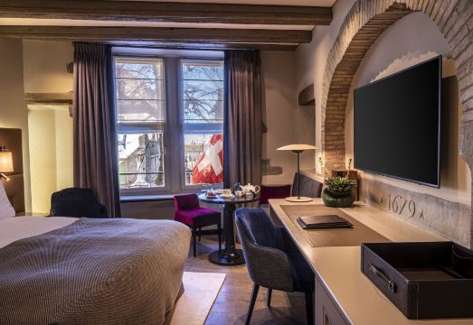 Hôtel les Armures 외관