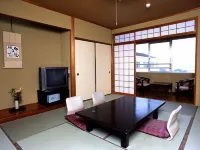 松島岬亭觀光飯店 日本一の 天草四郎像附近的飯店