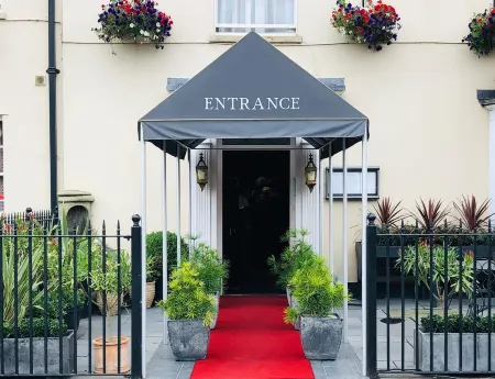 Le Bouchon Brasserie & Hotel