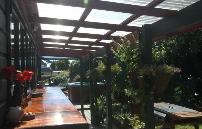 Moanarua Beach Cottage