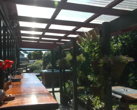 Moanarua Beach Cottage Hotels in Ohope