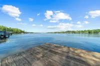 Charming 3-bedroom house on Big Water in Sparta