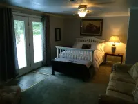 Open All Year * Ausable River Access * Newly Remodeled!