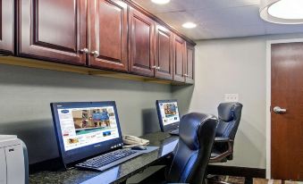 Hampton Inn West Springfield