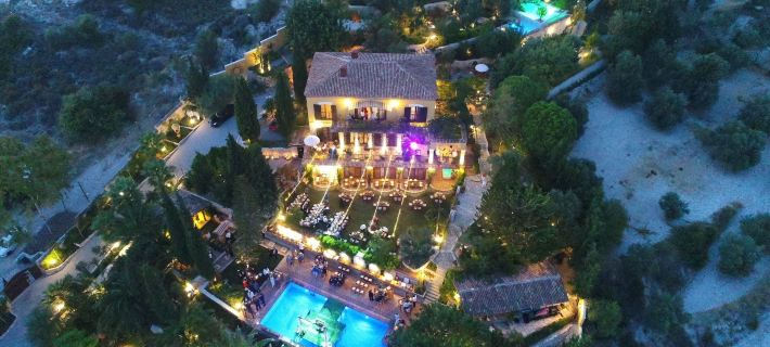 Villa Taraça Alaçatı Romantik Otel Hotels in Çeşme