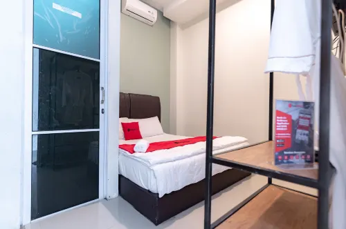 RedDoorz Near Hang Nadim Batam Airport
