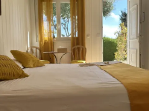 Hôtel la Fiancée du Pirate Hotels in Villefranche-sur-Mer