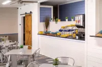 The Bransinn Entertainment District - breakfast