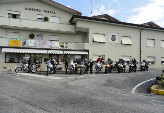 1. 알베르고 리스토..