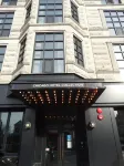 The Chicago Hotel Collection Wrigleyville Hôtels à proximité de : Northeastern Illinois University