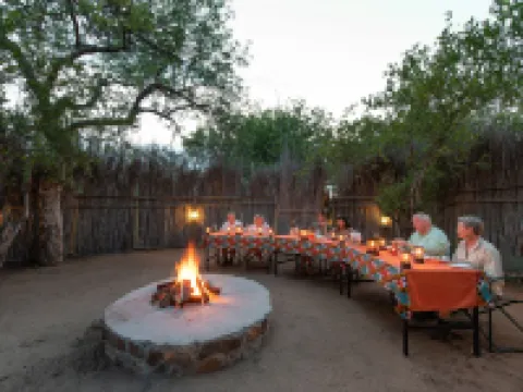 臘腸樹野生動物園露營地旅館 胡德斯普雷特酒店