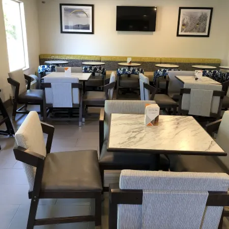 Clarion Pointe Beckley