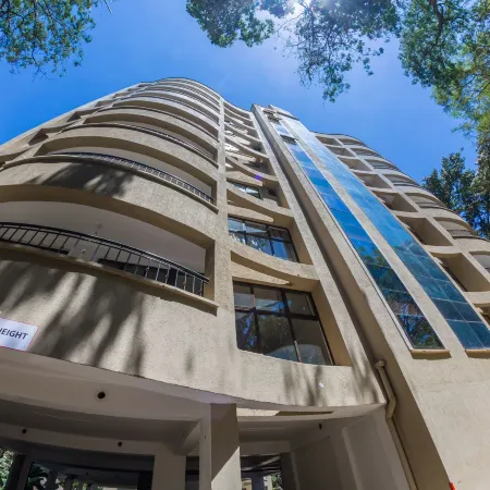 Erica Residences - Riverside Отели рядом с достопримечательностью «Посольство Нидерландов»