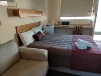 Country Motor Inn - Pools