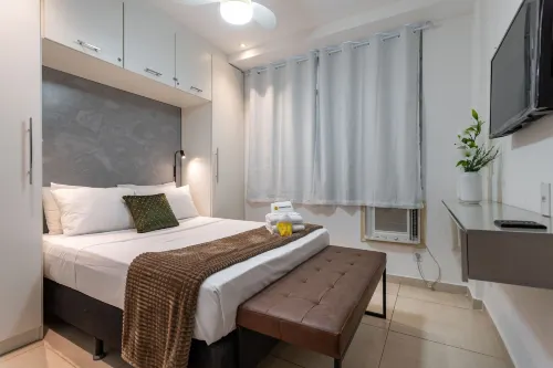 In Front of the Underground and 8 Minutes From the Beach Sf228