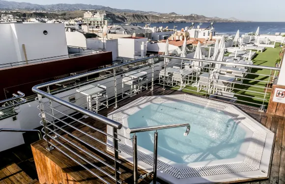 埃塞拉斯帕爾馬斯酒店