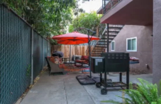 適合旅行者長期停留的醫院和市中心安全門區