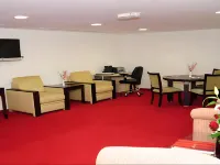 Al Hayat Hotel Apartments