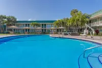 Ocean Breeze Inn Vero Beach - en bord de mer