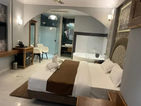 Mahal E Noor Amritsar Haveli Отели в г. Сирса