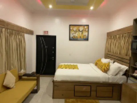 Accruase Paradise Hotels in Prampram