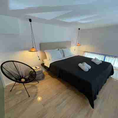 Stella's Loft in Center of Tinos Rooms