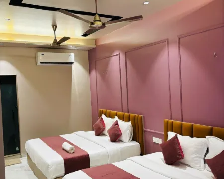 ホテル メリタス マウント アブ アビュー・ロードのホテル