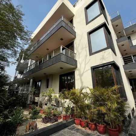 Yuhi Suites
