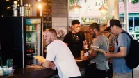 Revolution Hostel Pai - bar