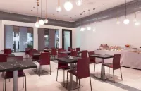 Moon Palace Hotel Hotel a Lainate
