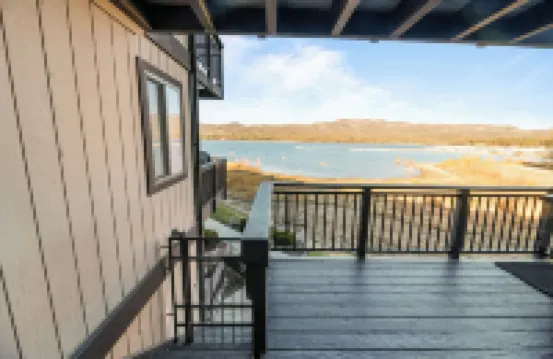 Lakehouse Retreat