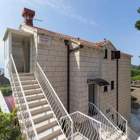 Apartments Kisic