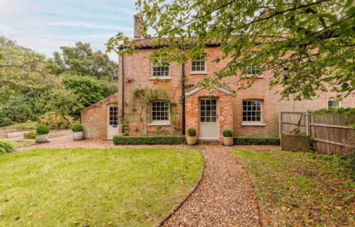 Host & Stay - Haclins Cottage
