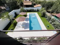 Marina Boutique Rooms