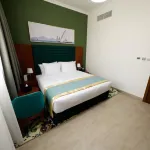 BANIYAS PLAZA HOTEL APARMENT Các khách sạn gần Al Saif Engineering Consultant