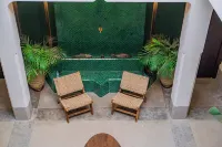 薩布拉瓦庭院飯店