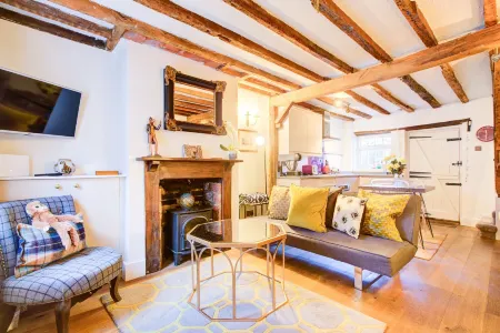 Cartref Отели в г. Фарнем