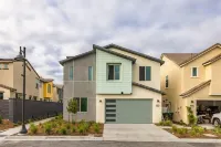 #Marbella Lane - Elegant 5Br Home Rancho Mission