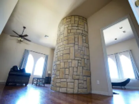 The Castle at Rockwall Hotels in Rockwall