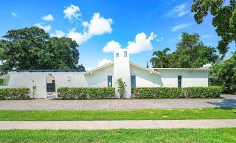 The Garden of Eden | Beautiful Villa w/ Pool & Game Room