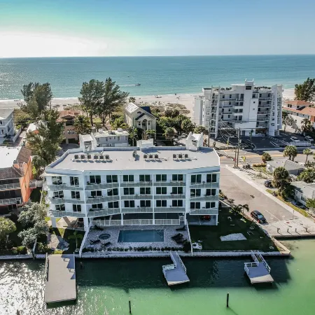 Oceana 305 East