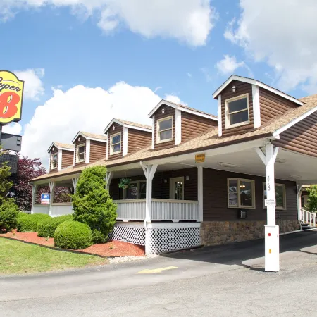 Super 8 by Wyndham Christiansburg
