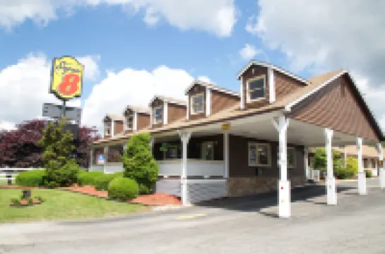 ซุปเปอร์ 8 บายวินด์แฮม คริสเตียนส์เบิร์ก