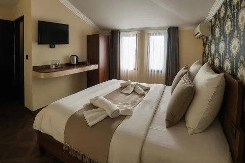 Hotel Shadervan