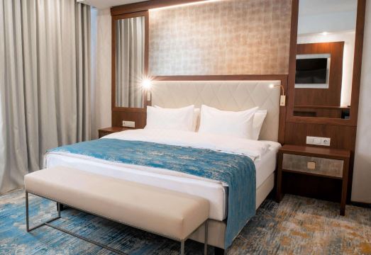 2. 베스트 웨스턴 ..