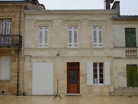 Le Médoc de Clémence Отели рядом с достопримечательностью «Villa gallo-romaine»