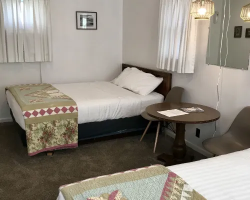 Chalet Motel Hotels in Custer