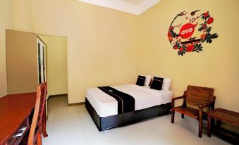 Hotel O Surabaya Near Pelangi Park Formerly d'Best Kutisari